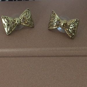 Bow tie Earrings